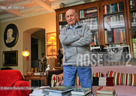 Paolo Pejrone arch.di giardini nella sua casa e giardino ©Alberto Ramella/Rosebud2