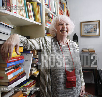 Pecetto Torinese, 17.5.21, Silvana Quadrino psicoterapeuta e scrittrice a casa sua. ©Alberto Ramella/Rosebud2