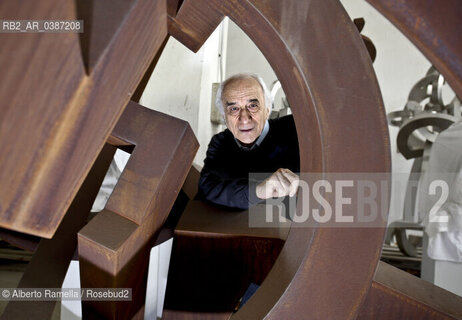 lo scultore Riccardo Cordero nel suo studio a Torino ©Alberto Ramella/Rosebud2