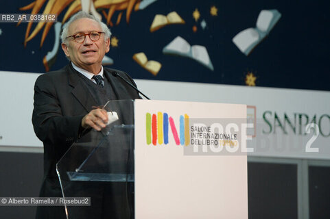 14.10.21, TORINO, LINGOTTO, SALONE DEL LIBRO 2021 - DAY#1 - NELLA FOTO:  IL MINISTRO PATRIZIO BIANCHI ©Alberto Ramella/Rosebud2