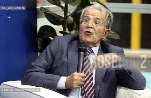 14.10.21, TORINO, LINGOTTO, SALONE DEL LIBRO 2021 - DAY#1 - NELLA FOTO: ROMANO PRODI ALLO STAND LA STAMPA ©Alberto Ramella/Rosebud2