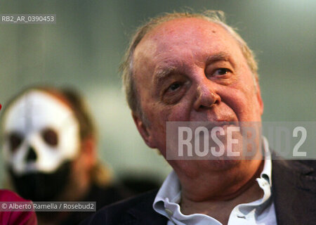 21/05/22, Torino, Lingotto, Salone Internazionale del Libro 2022 - nella foto: incontro con Dario Argento condotto daElisabetta Sgarbi (per Linus) ©Alberto Ramella/Rosebud2