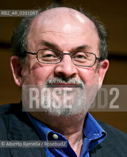 Torino,  17-5-2009, salone del libro,Salman Rushdie ©Alberto Ramella/Rosebud2