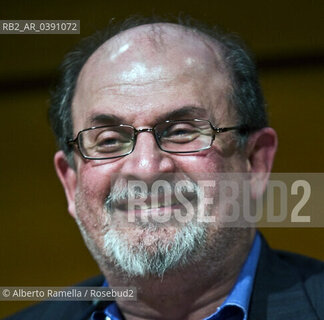 Torino,  17-5-2009, salone del libro,Salman Rushdie ©Alberto Ramella/Rosebud2