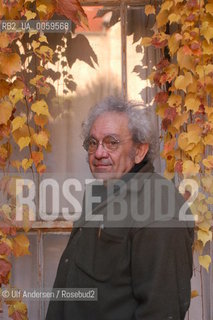 French painter Henri Cueco, in his studio. Paris, November 10, 2003. ©Ulf Andersen/Rosebud2