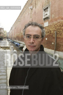 Italian writer Daniel Del Guidice .Venice, January 31, 2002. ©Ulf Andersen/Rosebud2