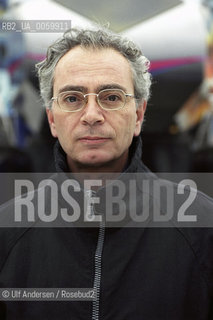 Italian writer Daniel Del Guidice .Venice, January 31, 2002. ©Ulf Andersen/Rosebud2