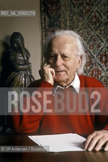 French ecologist and essayist René Dumont, at home. Paris, March 12, 1993 - ©Ulf Andersen/Rosebud2