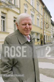 Hans Magnus Enzensberger at home in Munich.. ©Ulf Andersen/Rosebud2