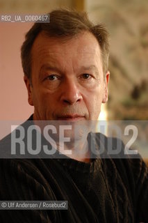 Russian writer Viktor Erofeev at home in Moscow on February 4, 2005 - ©Ulf Andersen/Rosebud2