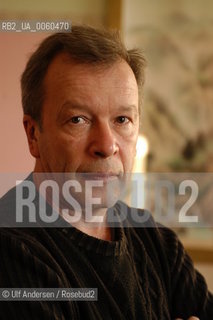 Russian writer Viktor Erofeev at home in Moscow on February 4, 2005 - ©Ulf Andersen/Rosebud2