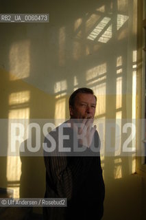 Russian writer Viktor Erofeev at home in Moscow on February 4, 2005 - ©Ulf Andersen/Rosebud2