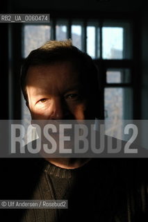 Russian writer Viktor Erofeev at home in Moscow on February 4, 2005 - ©Ulf Andersen/Rosebud2