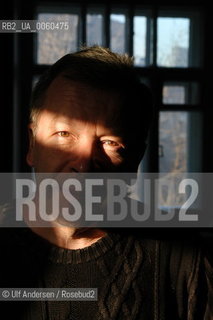 Russian writer Viktor Erofeev at home in Moscow on February 4, 2005 - ©Ulf Andersen/Rosebud2