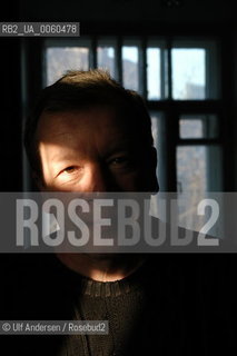 Russian writer Viktor Erofeev at home in Moscow on February 4, 2005 - ©Ulf Andersen/Rosebud2