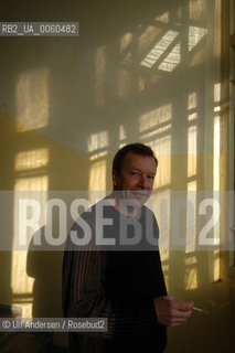 Russian writer Viktor Erofeev at home in Moscow on February 4, 2005 - ©Ulf Andersen/Rosebud2