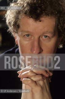 English writer Sebastian Faulks. Paris, May 17, 1999 - ©Ulf Andersen/Rosebud2