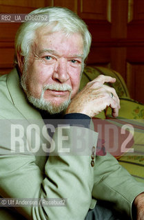 English writer Timothy Findley. Paris, November 30, 2001 - ©Ulf Andersen/Rosebud2
