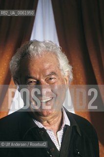 American author Joseph Heller attending a book fair in Paris.. ©Ulf Andersen/Rosebud2