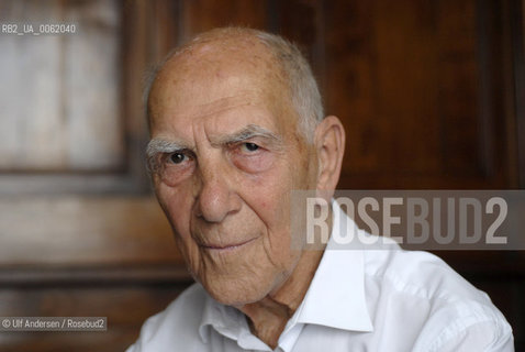 Stephane Hessel, former French diplomat, writer. Paris, June 1, 2010 - ©Ulf Andersen/Rosebud2