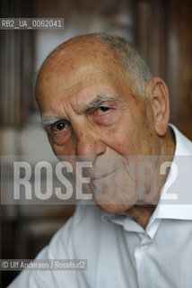 Stephane Hessel, former French diplomat, writer. Paris, June 1, 2010 - ©Ulf Andersen/Rosebud2