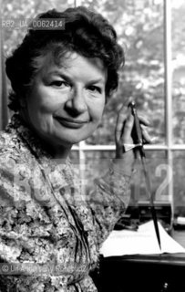 English crime novelist Phyllis Dorothy James, at home. London, March 30, 1987 - ©Ulf Andersen/Rosebud2