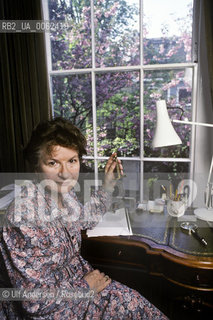 English crime novelist Phyllis Dorothy James, at home. London, March 30, 1987 - ©Ulf Andersen/Rosebud2