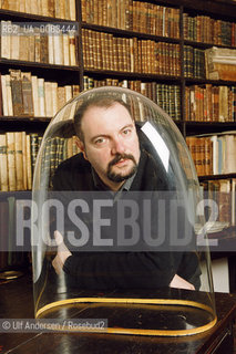 Italian writer Carlo Lucarelli. Bologna, January 19, 2002 - ©Ulf Andersen/Rosebud2