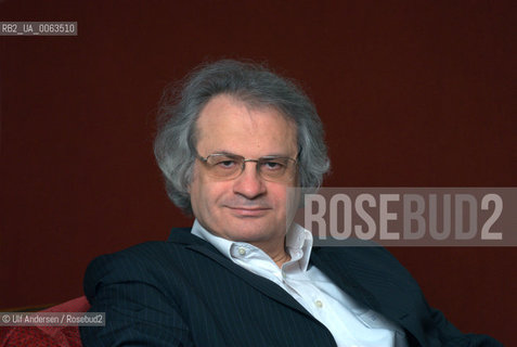 French writer Amin Maalouf. Paris, January 3, 2009. ©Ulf Andersen/Rosebud2