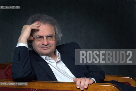 French writer Amin Maalouf. Paris, January 3, 2009. ©Ulf Andersen/Rosebud2