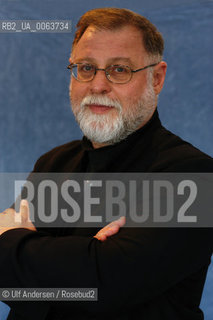 Argentinian writer Alberto Manguel. Paris, March 21, 2004 - ©Ulf Andersen/Rosebud2