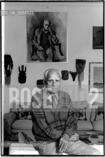 Alberto Moravia at home in Rome in 1979. ©Ulf Andersen/Rosebud2