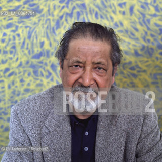 English writer Vidiadhar Surajprasad Naipaul. Paris, October 1, 2002 - ©Ulf Andersen/Rosebud2