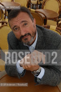 Spanish writer Arturo Perez-Reverte. Paris, May 13, 2003 - ©Ulf Andersen/Rosebud2