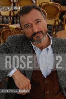 Spanish writer Arturo Perez-Reverte. Paris, May 13, 2003 - ©Ulf Andersen/Rosebud2