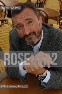 Spanish writer Arturo Perez-Reverte. Paris, May 13, 2003 - ©Ulf Andersen/Rosebud2