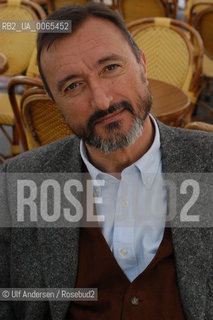 Spanish writer Arturo Perez-Reverte. Paris, May 13, 2003 - ©Ulf Andersen/Rosebud2