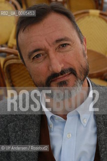 Spanish writer Arturo Perez-Reverte. Paris, May 13, 2003 - ©Ulf Andersen/Rosebud2