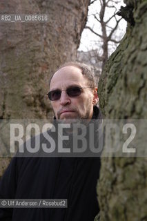 Russian writer Dmitri Prigov. Paris, January 21, 2005 - ©Ulf Andersen/Rosebud2