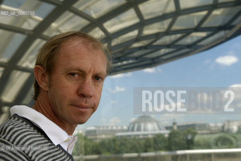 French writer Vincent Ravalec. Paris, July 4, 2008 ©Ulf Andersen/Rosebud2