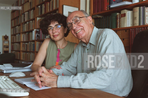 Portuguese writer Jose Saramago (1922-2010) with wife Pilard. Lanzarote, September 24, 2002 - ©Ulf Andersen/Rosebud2