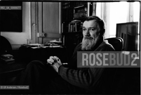 Russian writer Andrei Siniavski in his office. Sainte Genevieve des bois, September 3, 1979 - ©Ulf Andersen/Rosebud2