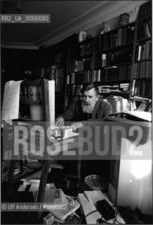 Russian writer Andrei Siniavski in his office. Sainte Genevieve des bois, September 3, 1979 - ©Ulf Andersen/Rosebud2