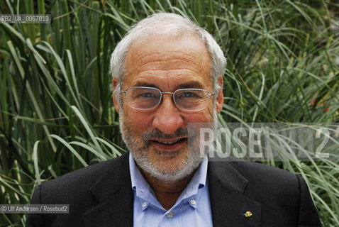 American economist, Nobel prize in 2001. Photos taken during promotion in Paris.©Ulf Andersen/Rosebud2