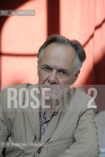 Colombian writer Fernando Vallejo. Paris, November 16, 2010 - ©Ulf Andersen/Rosebud2