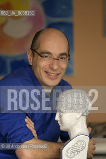 French writer Bernard Werber  at home. Paris, August 23, 2008 - ©Ulf Andersen/Rosebud2