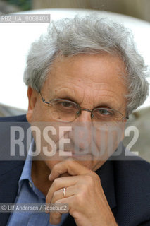 Israeli writer Avraham Yehoshua. Paris, September 8, 2003 - ©Ulf Andersen/Rosebud2