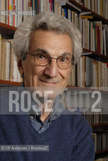 Italian philosopher Toni Negri, at home in Paris. Paris, June 21, 2011 - ©Ulf Andersen/Rosebud2