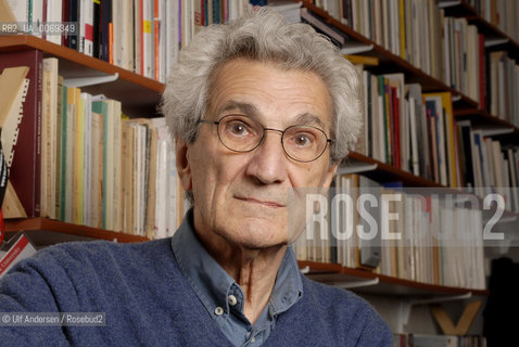 Italian philosopher Toni Negri, at home in Paris. Paris, June 21, 2011 - ©Ulf Andersen/Rosebud2