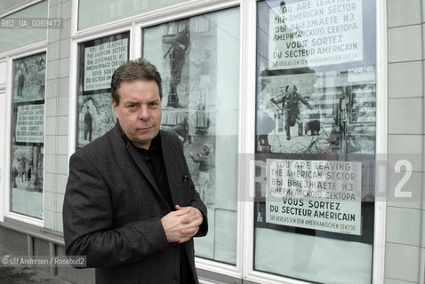 Douglas Kennedy in Berlin, near Check Point Charlie. Berlin, September 8, 2011 - ©Ulf Andersen/Rosebud2